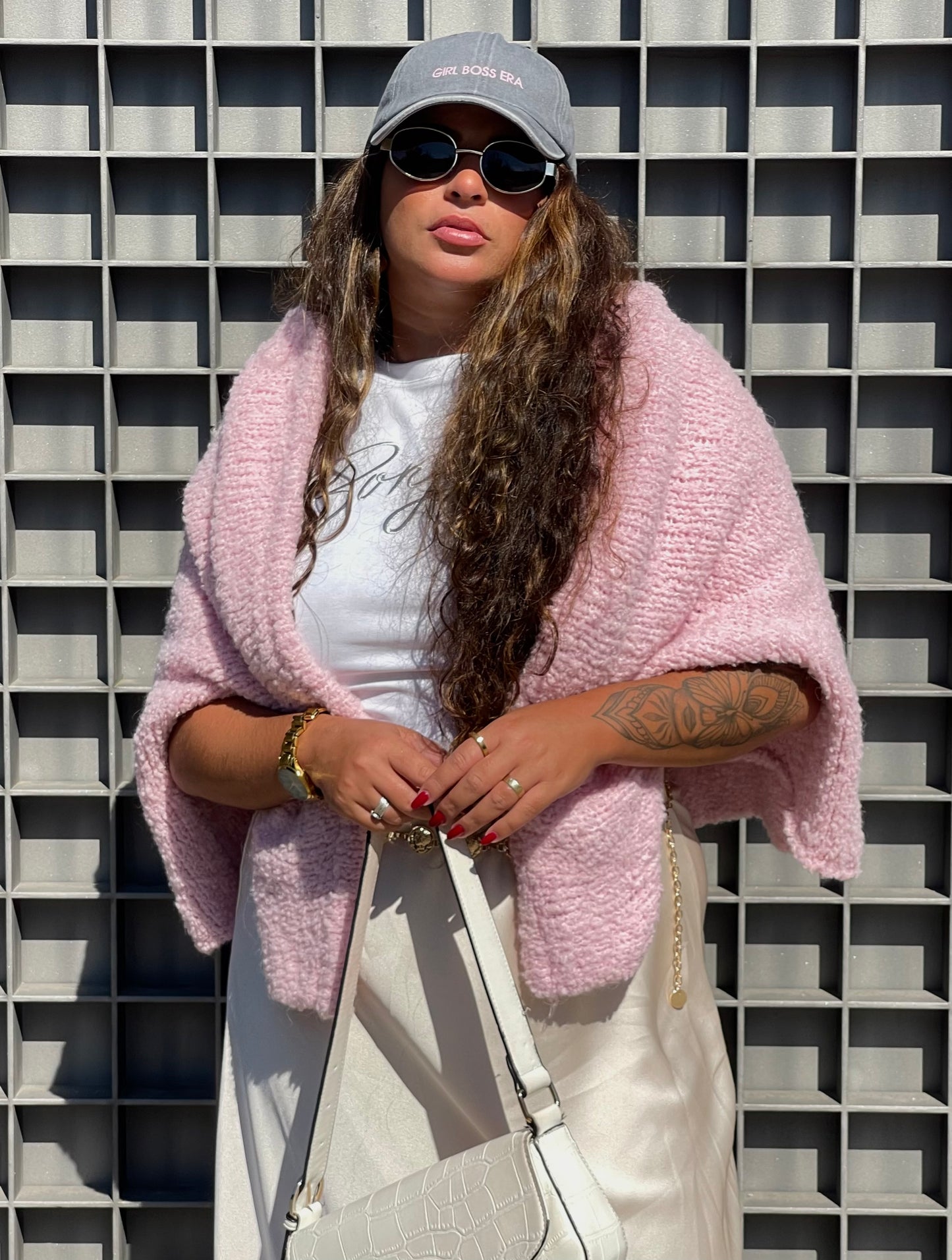 BONÉ GIRL BOSS