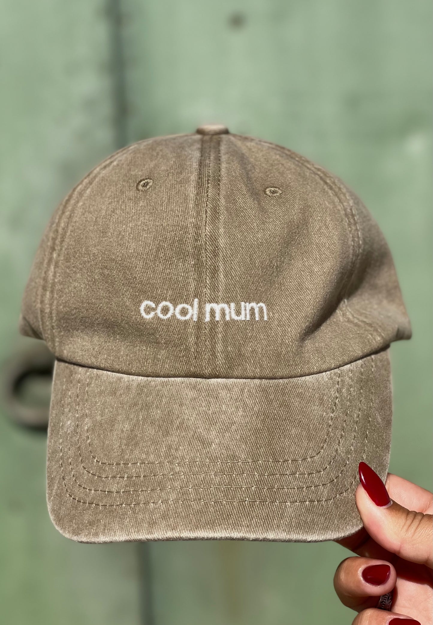 BONÉ COOL MUM