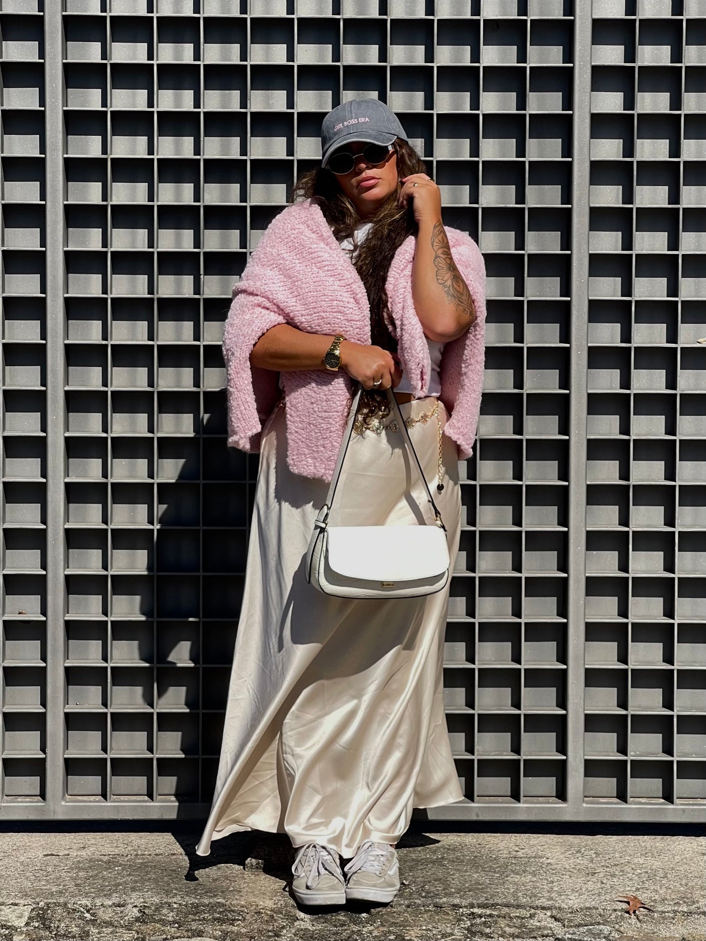 BONÉ GIRL BOSS