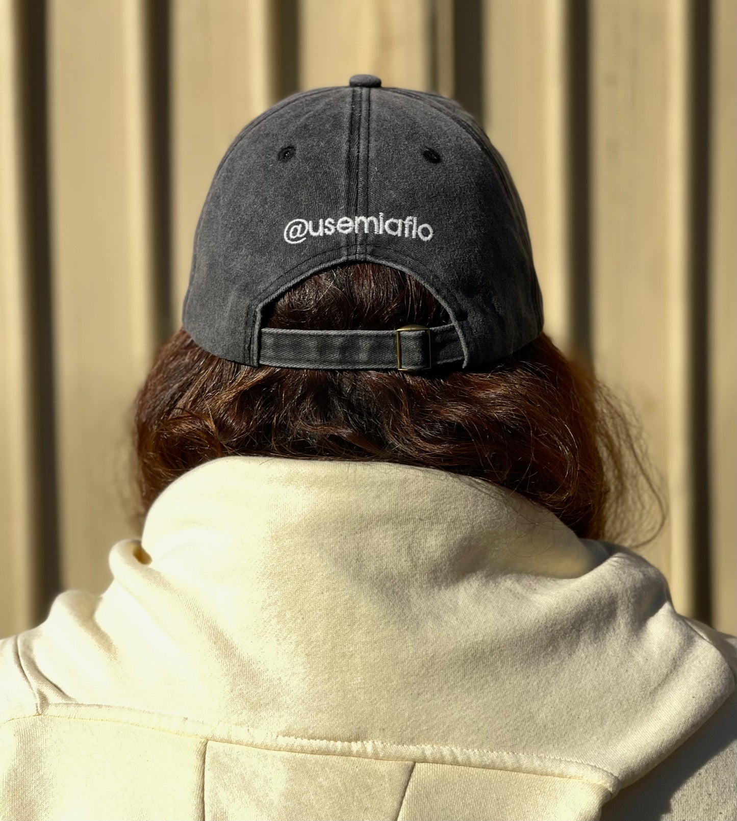 BONÉ SIMPLE